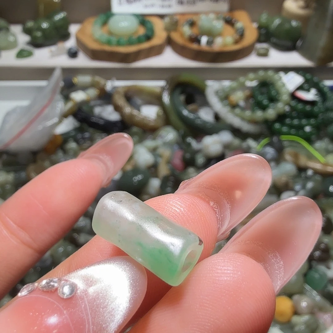 和田玉未镶嵌珠宝奇石