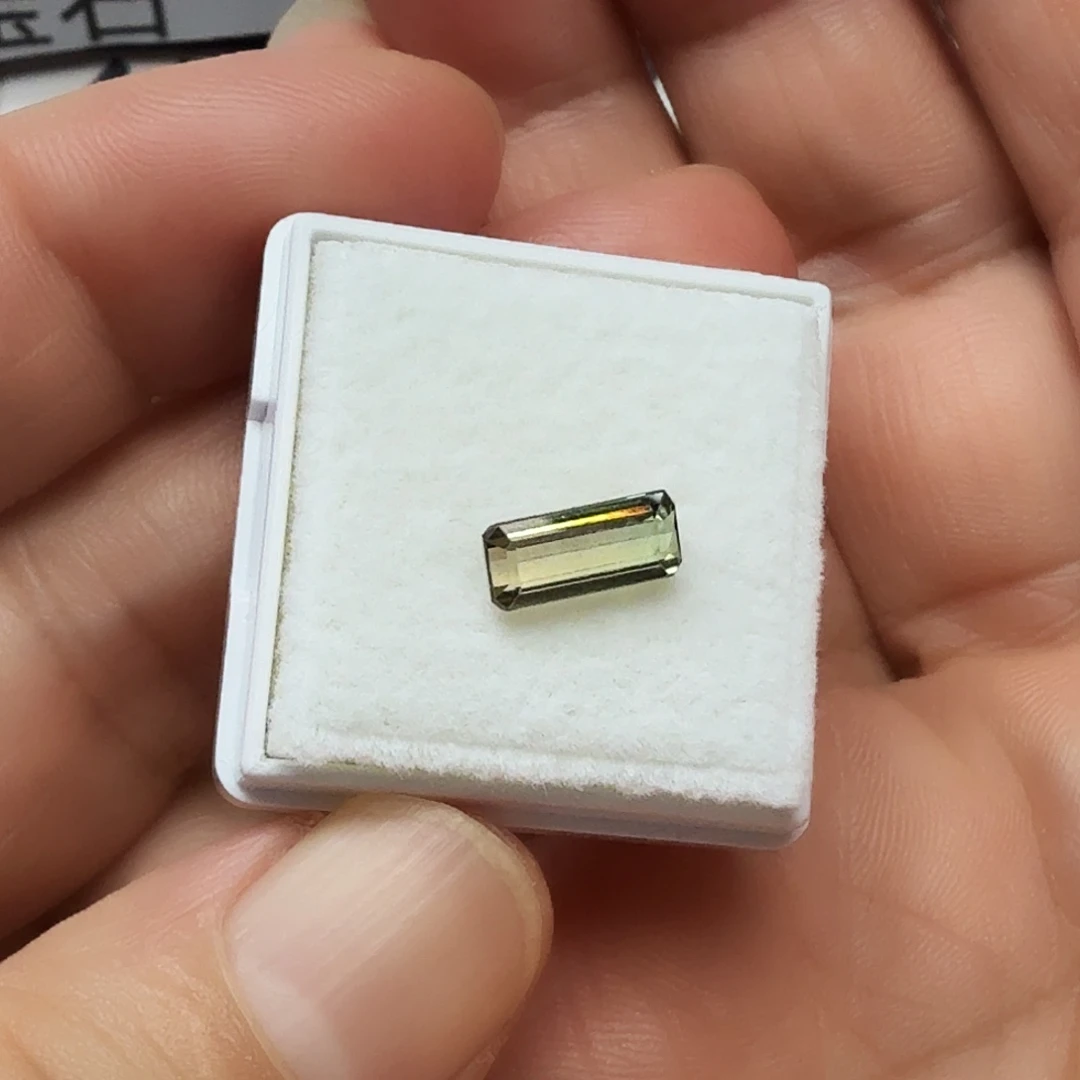 未镶嵌珠宝半成品碧玺抢购福利价天然双色碧玺卡4×9毫米