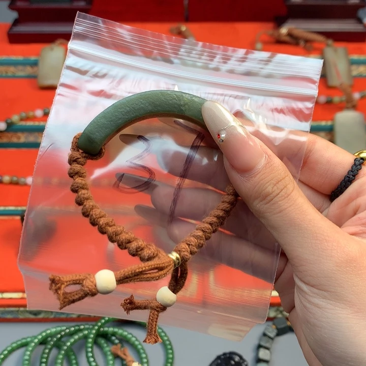 和田玉（糖玉）颈饰未镶嵌O****m