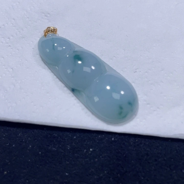 翡翠18K金镶嵌吊坠(赠链)