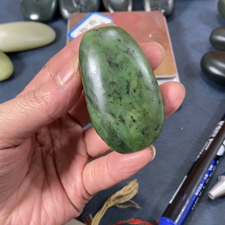 邦***生和田玉（糖玉）未镶嵌挂件