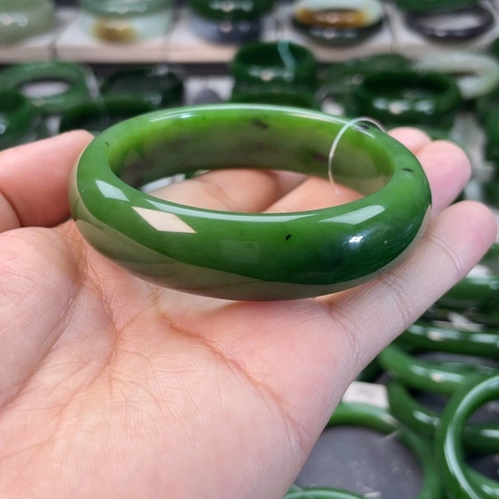 和田玉（碧玉）手镯未镶嵌