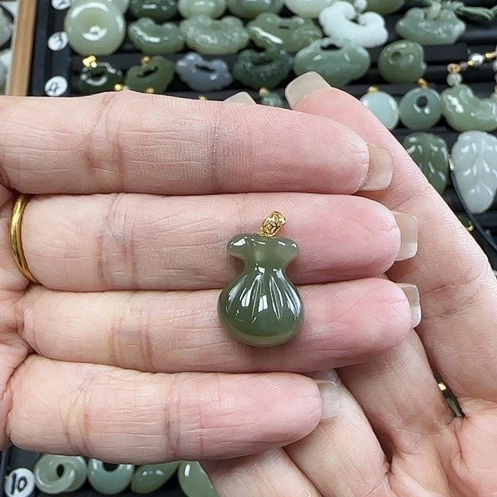和田玉18K金镶嵌吊坠(不含链)