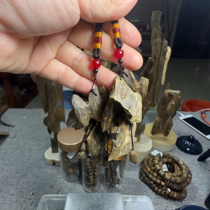 沉香碎屑沉香车挂一串