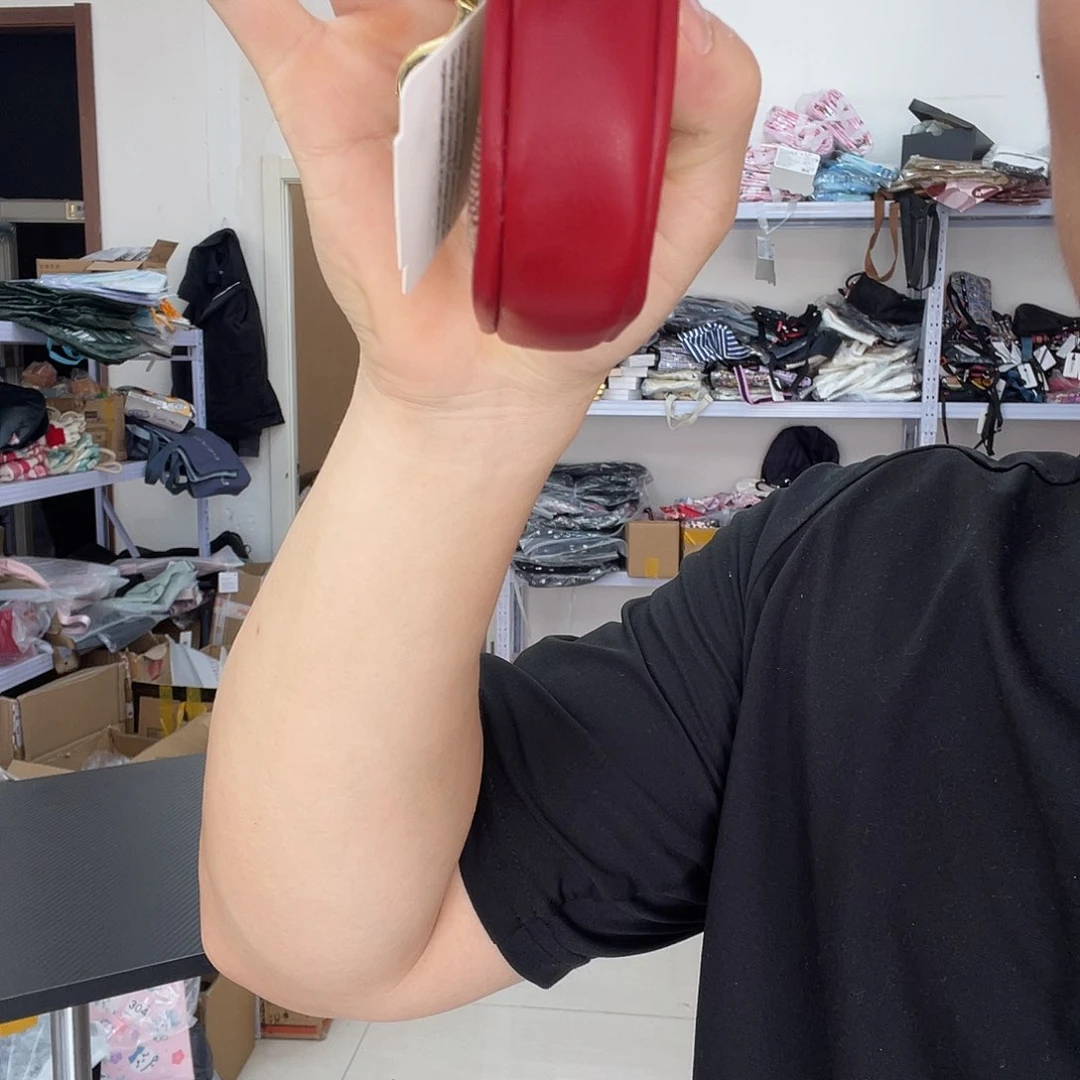 PU化妆包等各种产品和