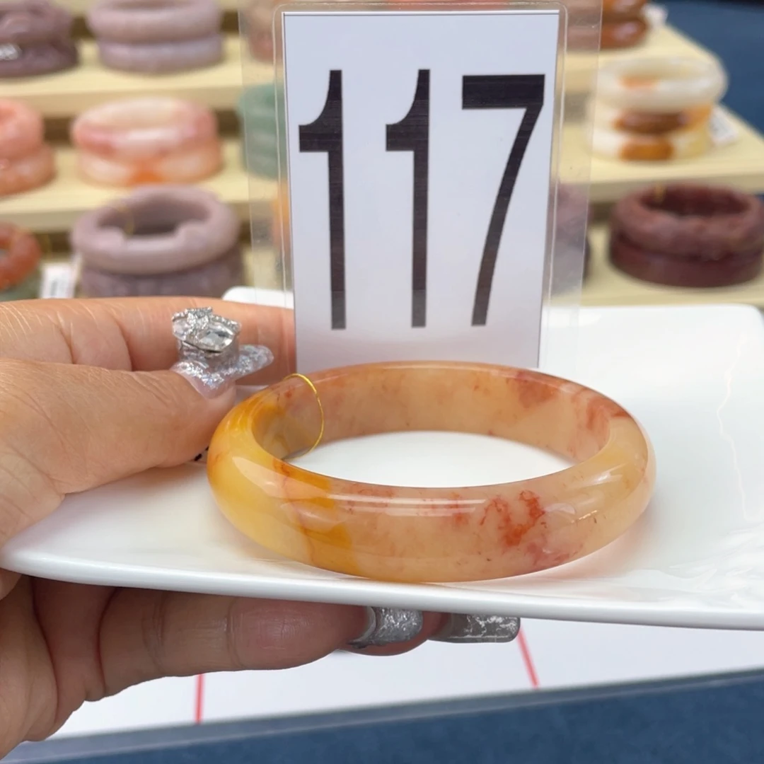 石英岩玉手镯未镶嵌