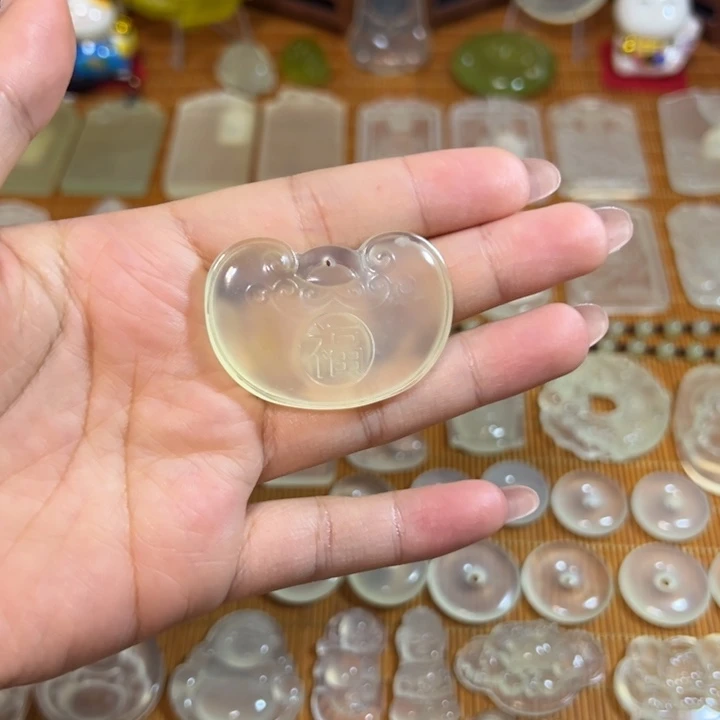 岫玉未镶嵌岫玉白冰挂件平安锁