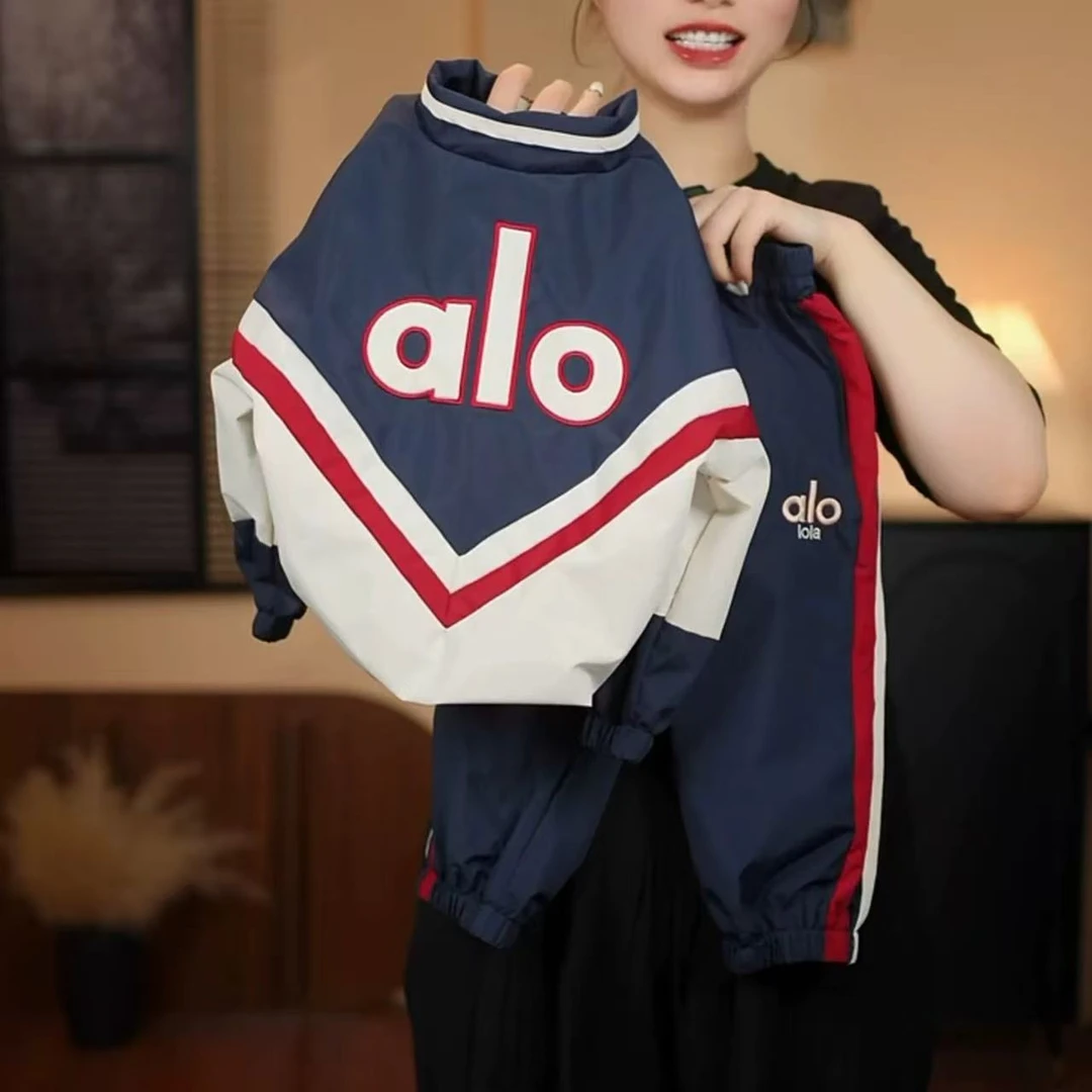 儿童外套2025男童女童秋装新款潮牌洋气时尚冲锋衣秋季男女宝套装