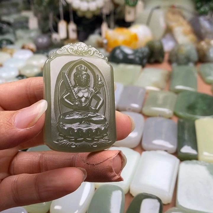 和田玉未镶嵌颈饰予