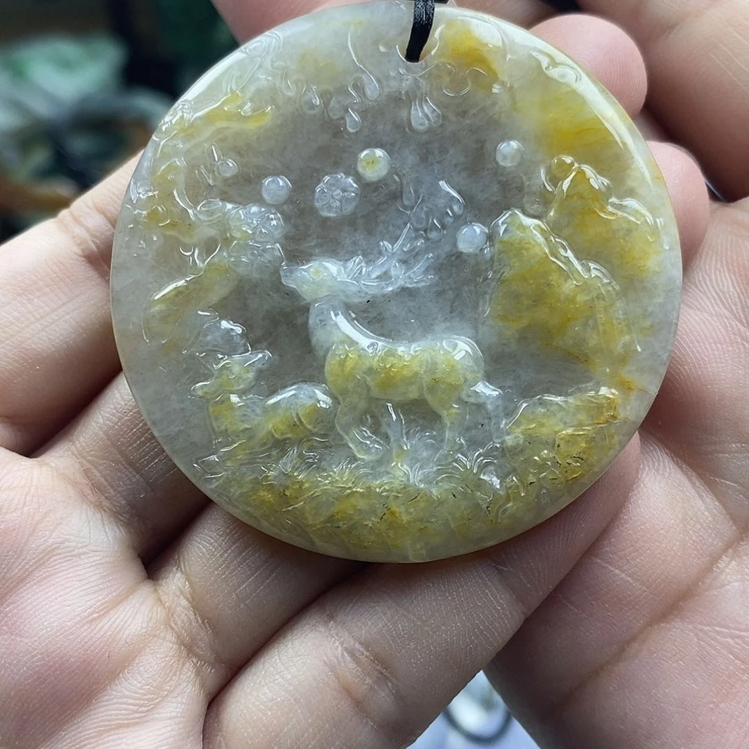 翡翠未镶嵌颈饰牌子