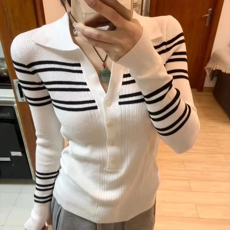 【现货】黑白条纹纯欲风显瘦身材翻领长袖针织衫女春秋内搭修身上衣