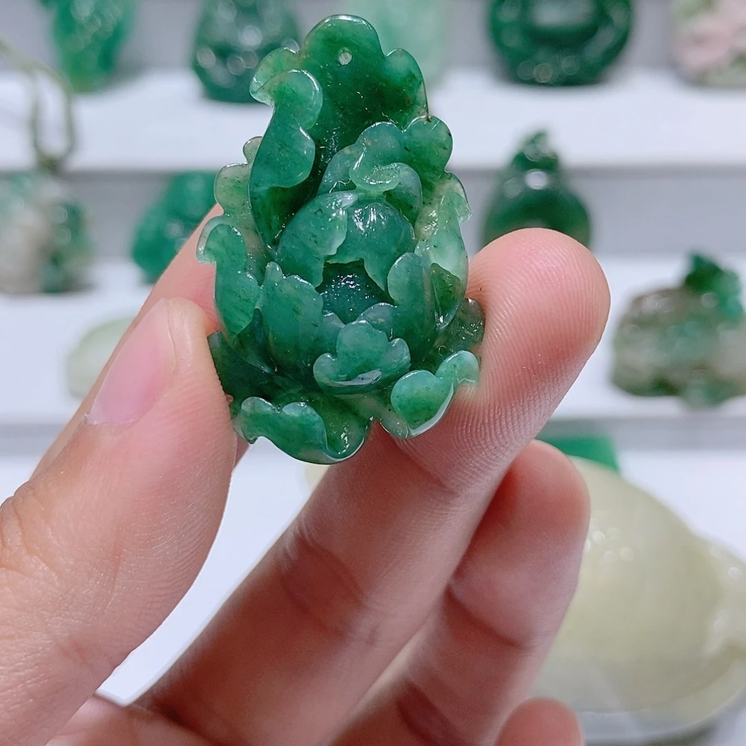 独山玉未镶嵌吊坠