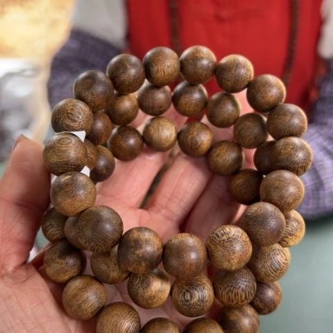 沉香手串乌身12克卡1.3多样性发1条