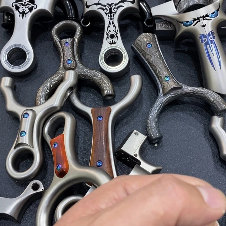 Z***z80不锈钢毒蛇顶卡