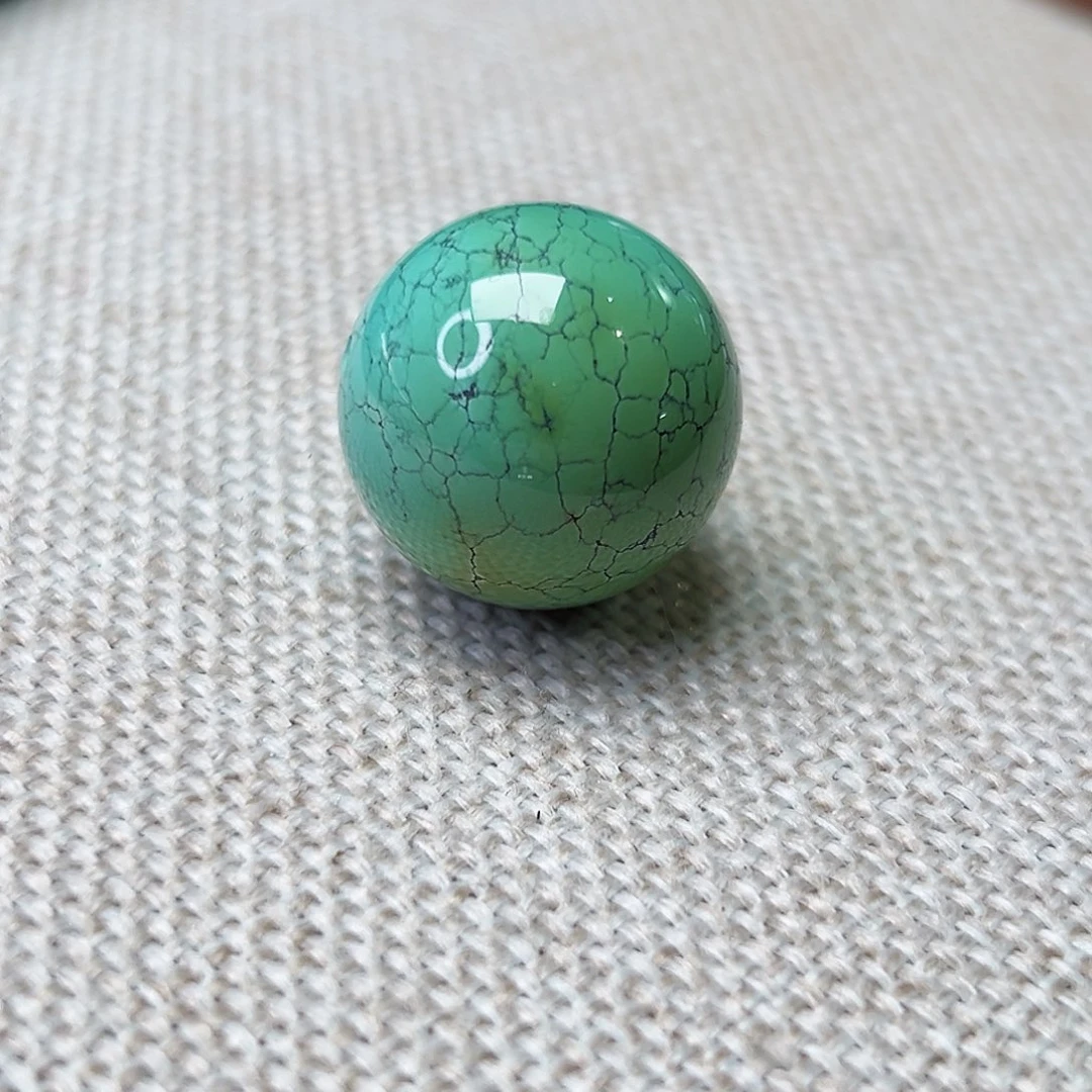 薛***健绿松石未镶嵌珠宝奇石