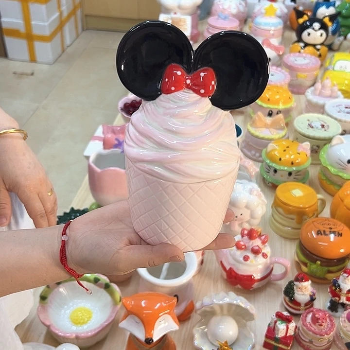 摆件陶瓷等行业的产品出口到世界各地