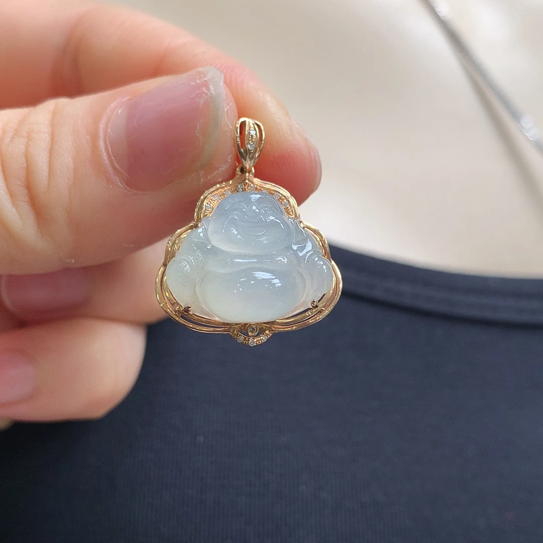 翡翠18K金镶嵌颈饰佛公