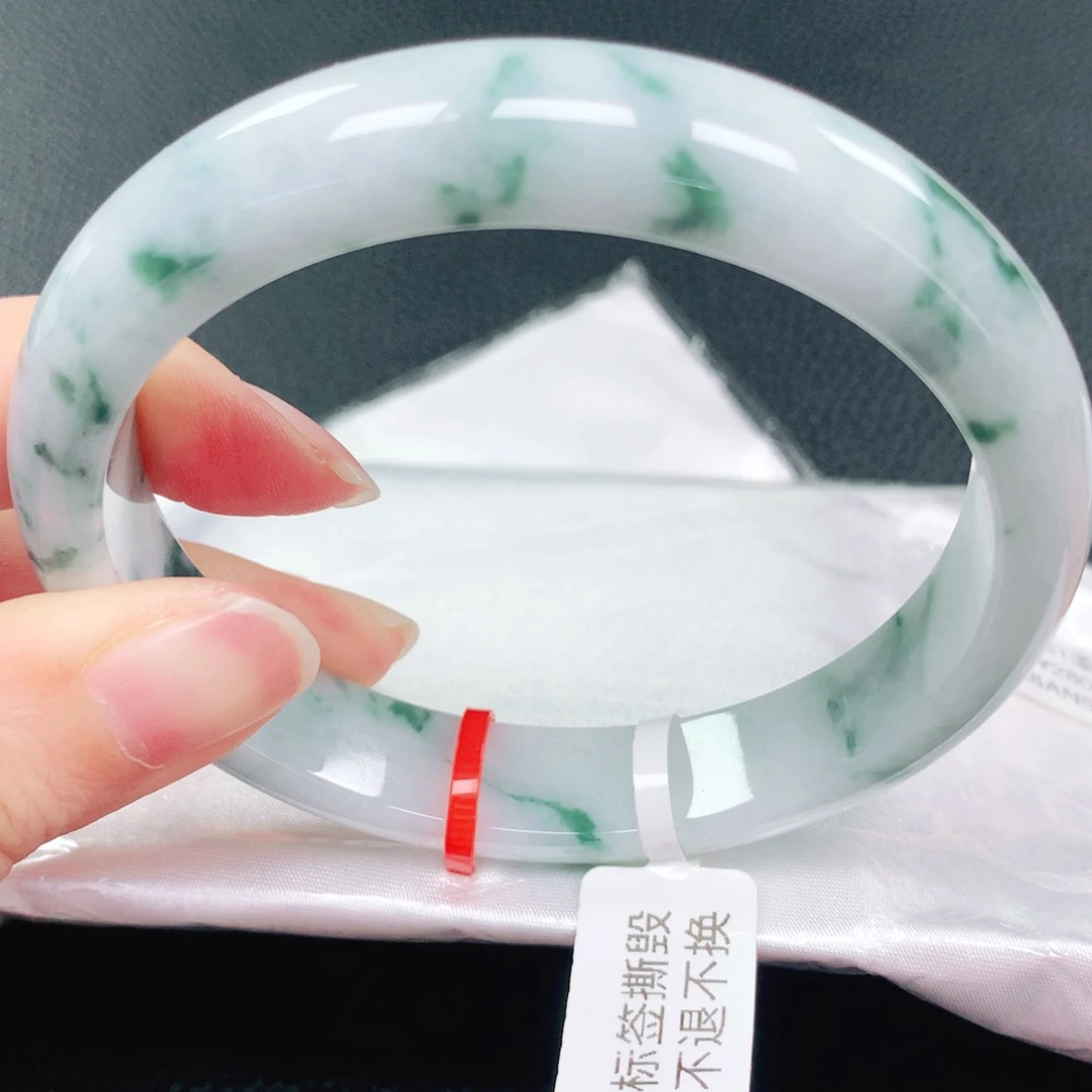 翡翠未镶嵌手镯62圈
