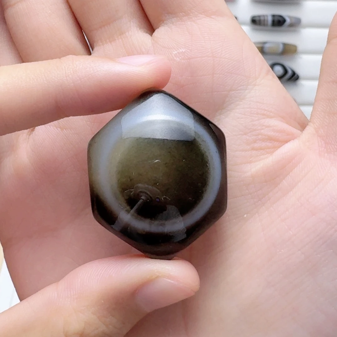 玛瑙/玉髓吊坠未镶嵌1