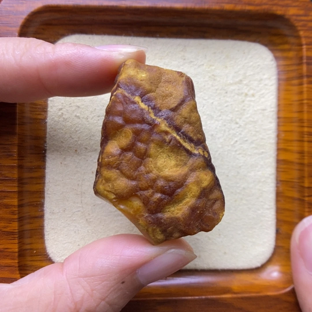定制琥珀未镶嵌敏
