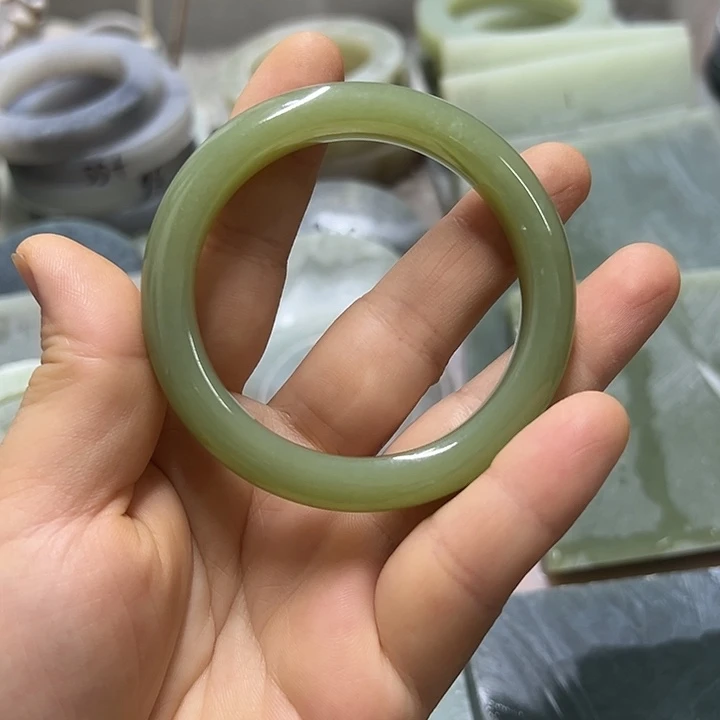 喜***宝和田玉（糖玉）手镯未镶嵌加工定制