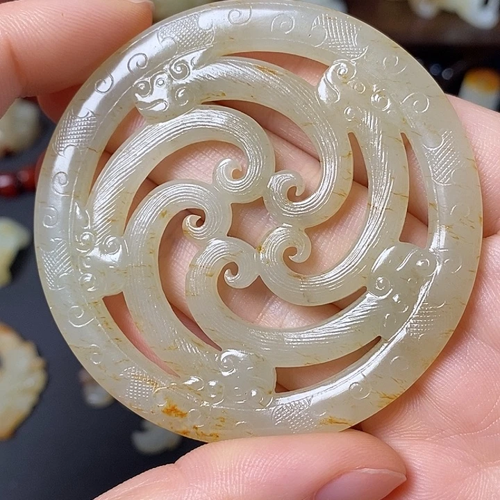 和田玉（糖玉）未镶嵌车挂大***T