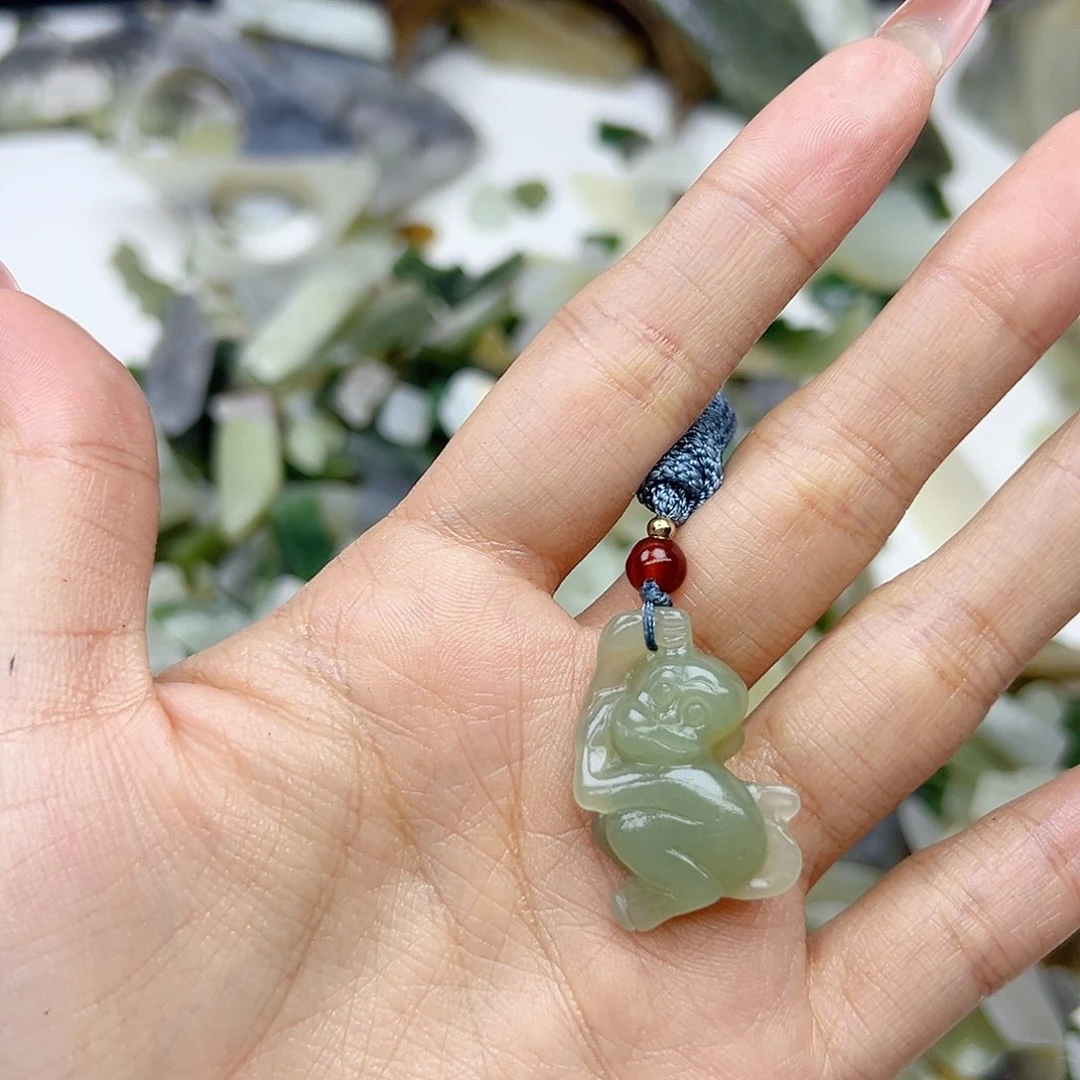 颈饰未镶嵌和田玉