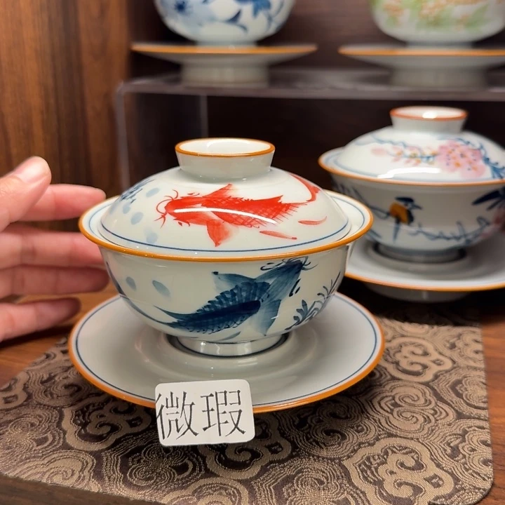 釉下手绘茶具微瑕