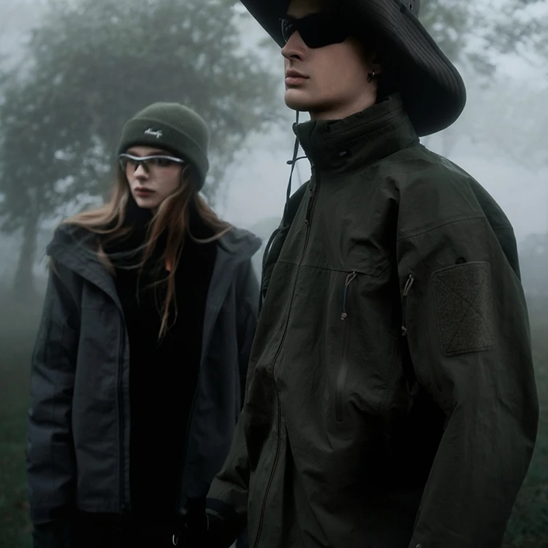 SOSTINE「军版 硬壳冲锋衣」硬朗户外防风防水高耐磨男登山立领夹克