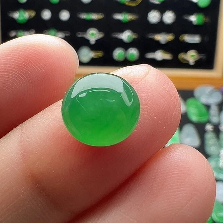 翡翠未镶嵌颈饰蛋9.6