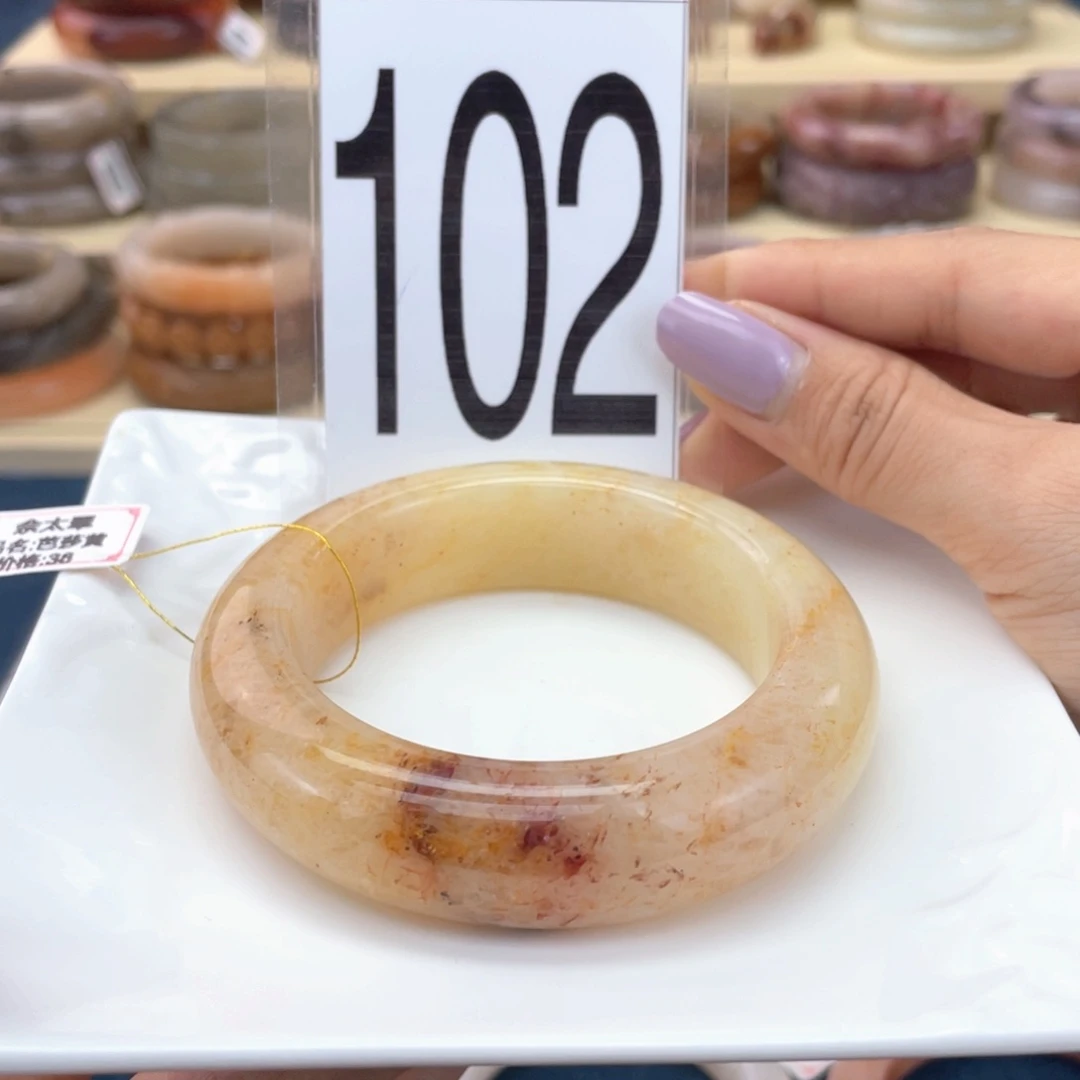 石英岩玉手镯未镶嵌