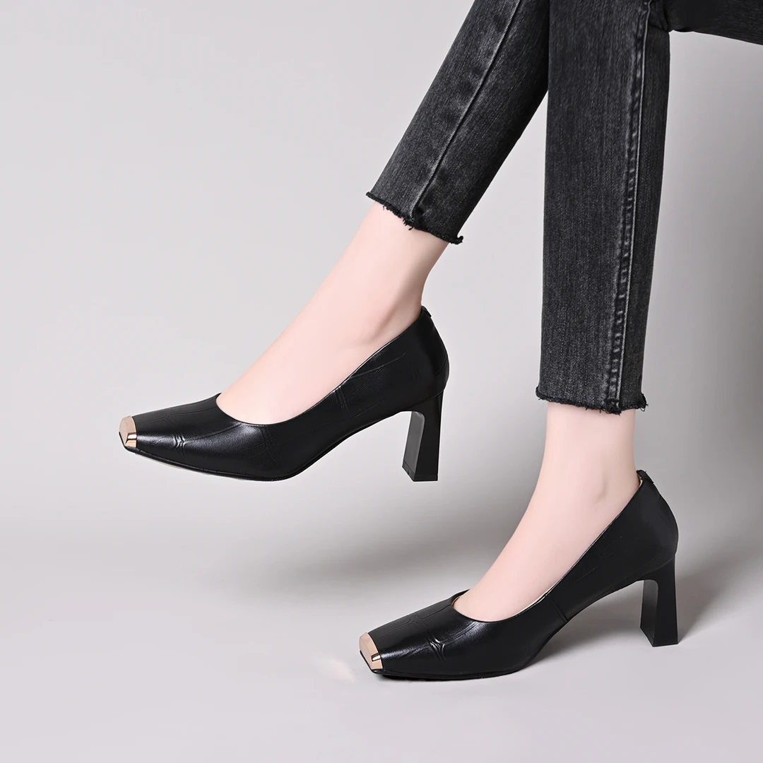 法式方头高跟鞋女粗跟2025春季新款通勤金属防踢职业气质浅口单鞋