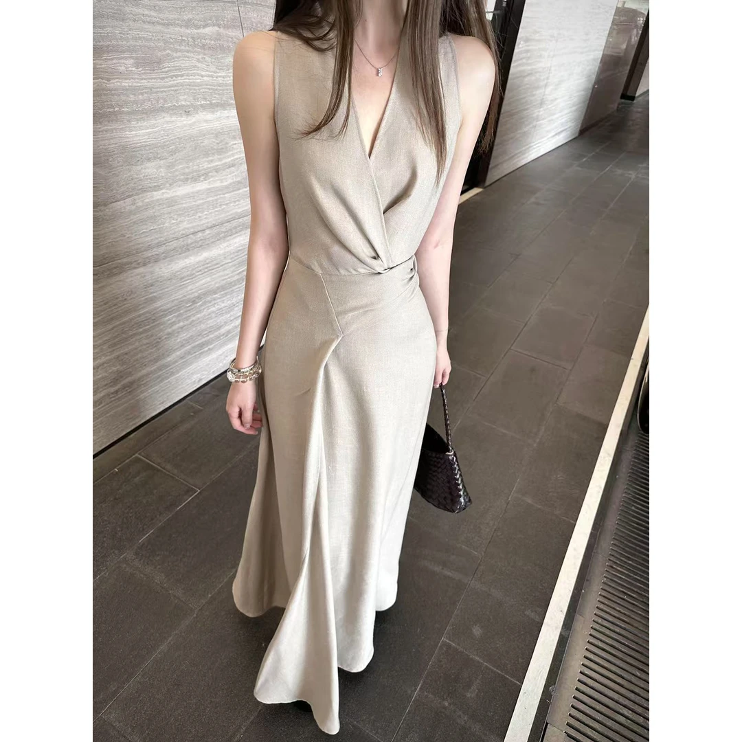 法式气质交叉v领一片式背心连衣裙夏季新款高级感绑带收腰a字长裙