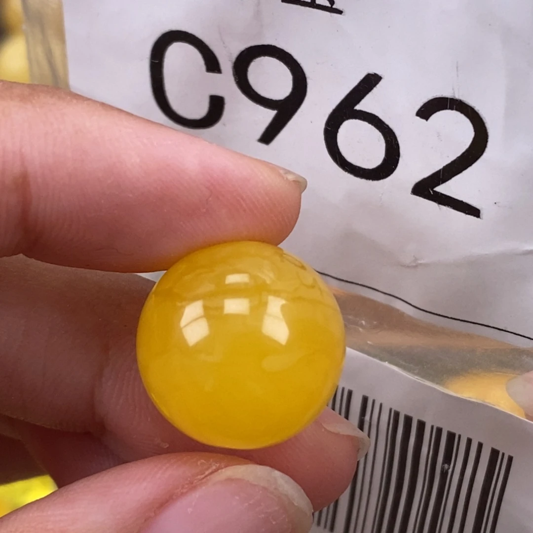 琥珀未镶嵌珠宝奇石16.8