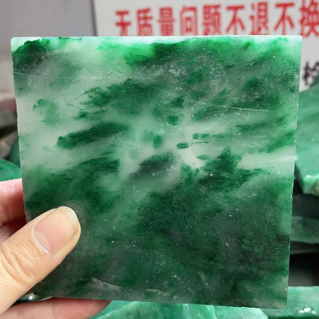 红***雁定制石英质玉（非洲翠）