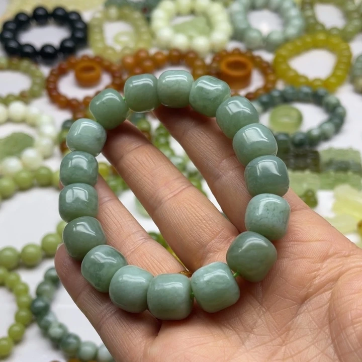 蛇纹石玉手串未镶嵌