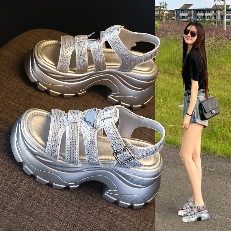 HS3258-9厚底内增高小个子时尚水钻凉拖鞋女2025年夏季松糕沙滩鞋