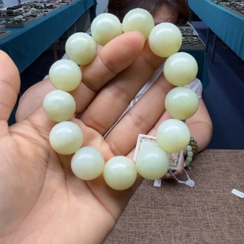 未镶嵌手链和田玉