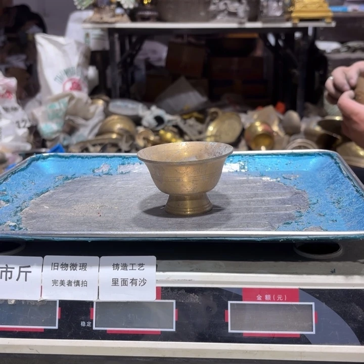 727 铜器物品理性消费