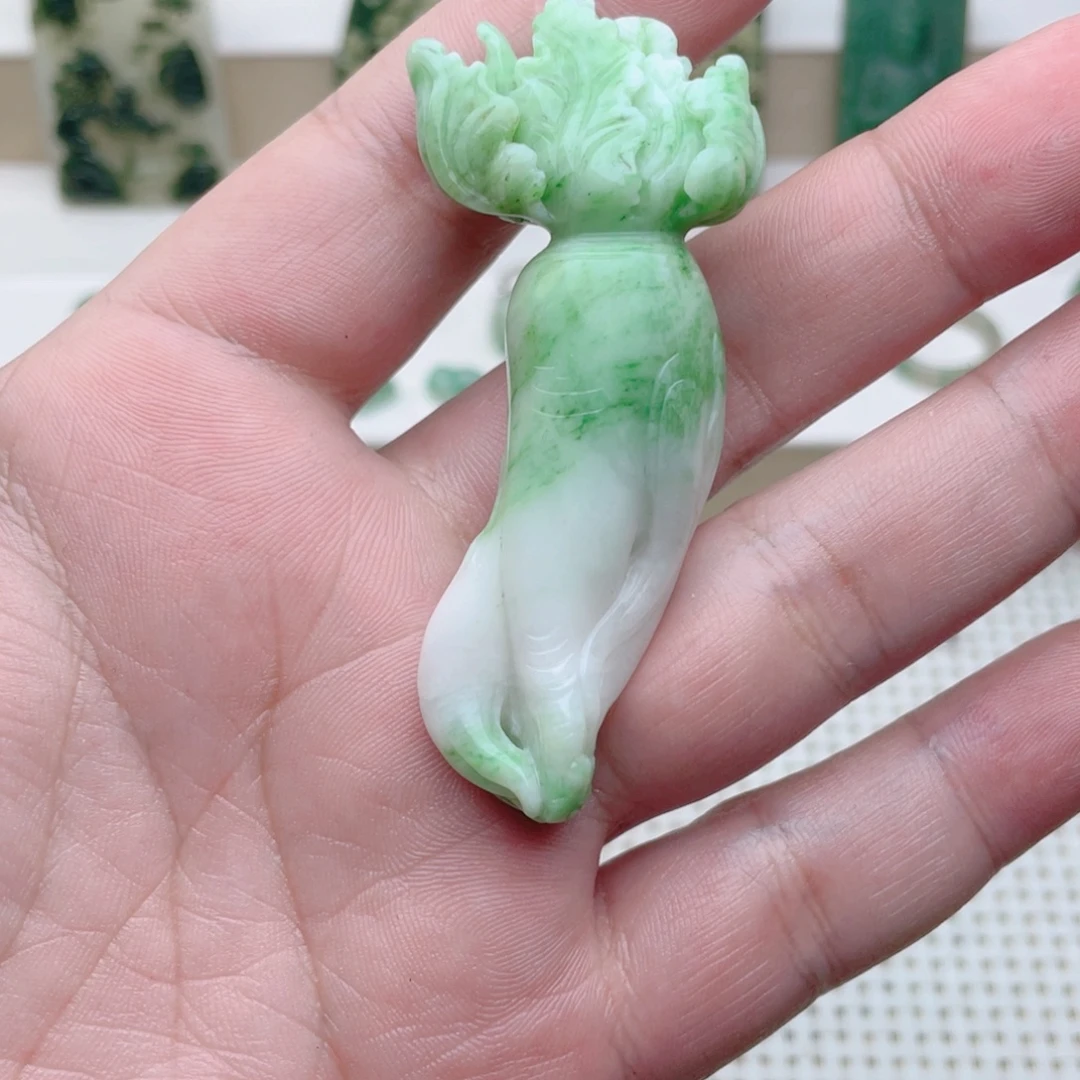 独山玉未镶嵌挂件