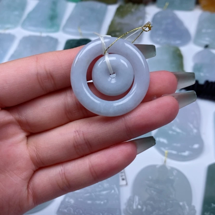 【闪购商品】翡翠未镶嵌吊坠(不含链)