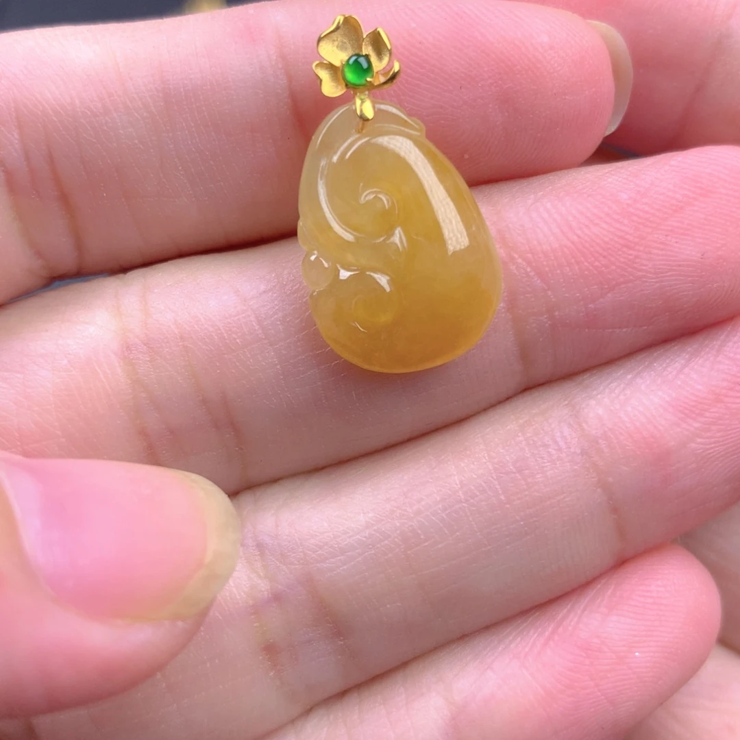 【闪购商品】颈饰18K金镶嵌翡翠翡翠