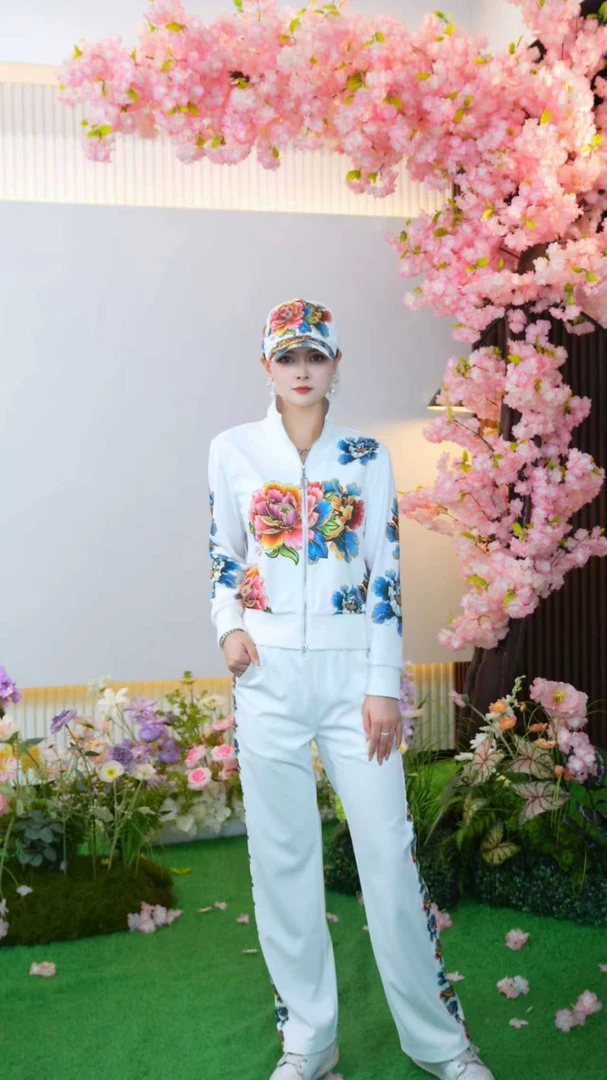 【WW】秋季新款国色天香休闲显瘦立领气质减龄长袖旅游套装2537003