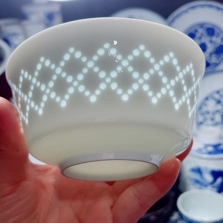 青花玲珑5寸饭碗网格
