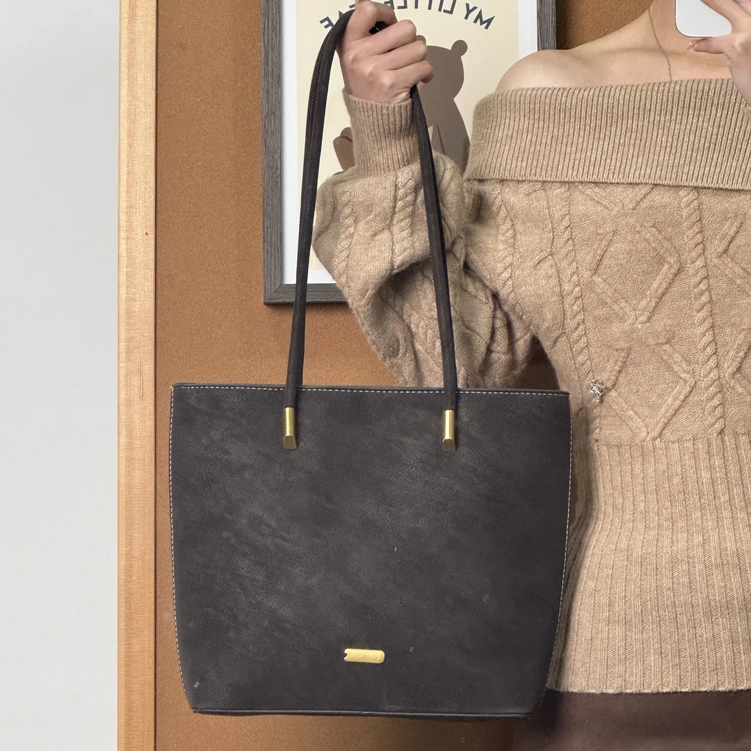 一张同学【长约28宽8高25cm】时尚单肩手提包C8532乌木