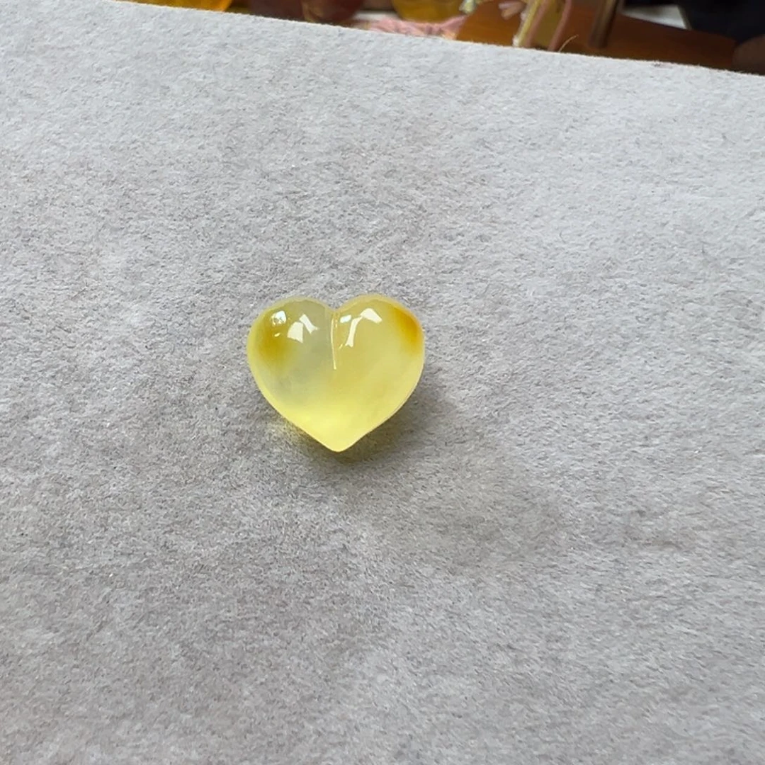 未镶嵌吊坠(不含链)琥珀山*.