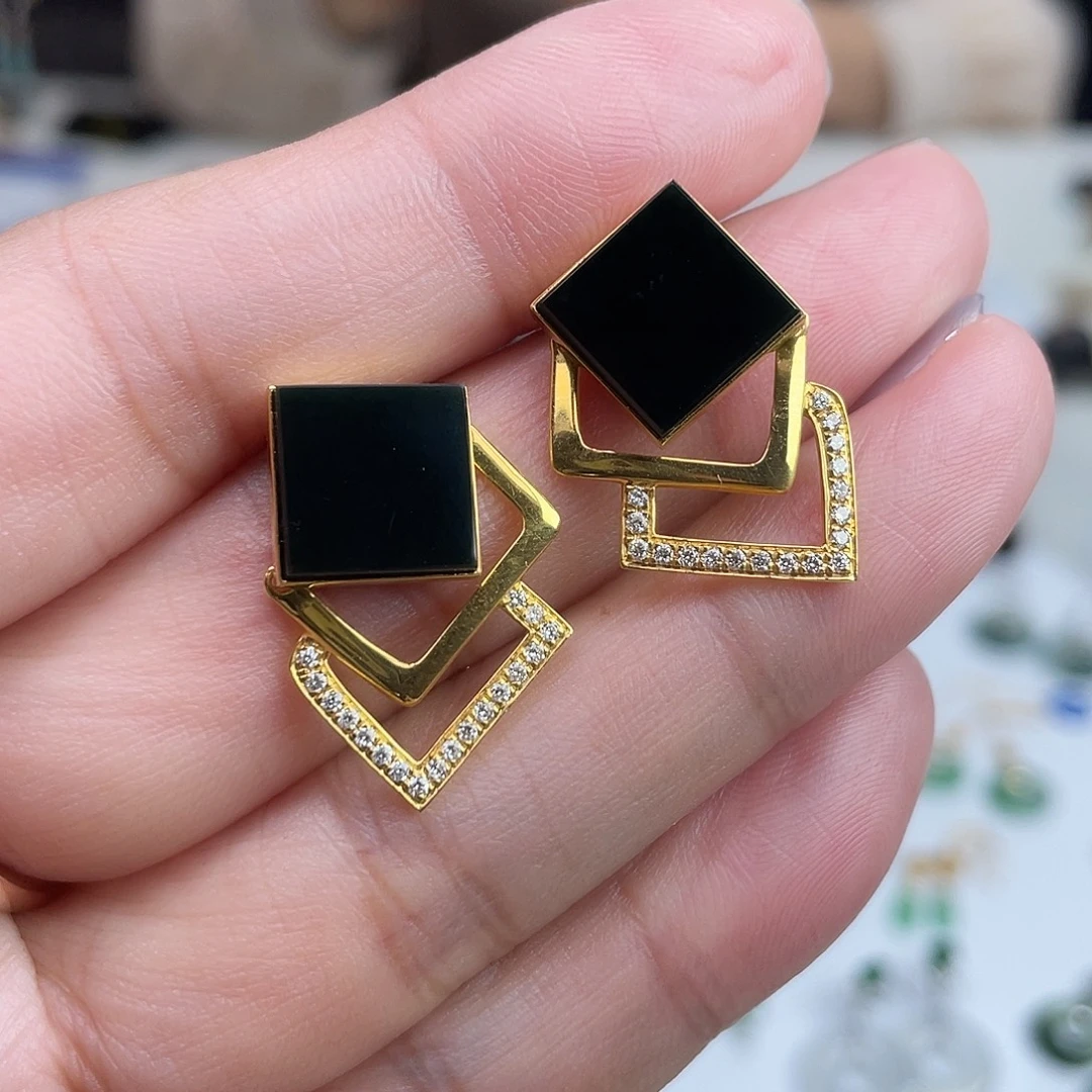 翡翠18K金镶嵌耳饰