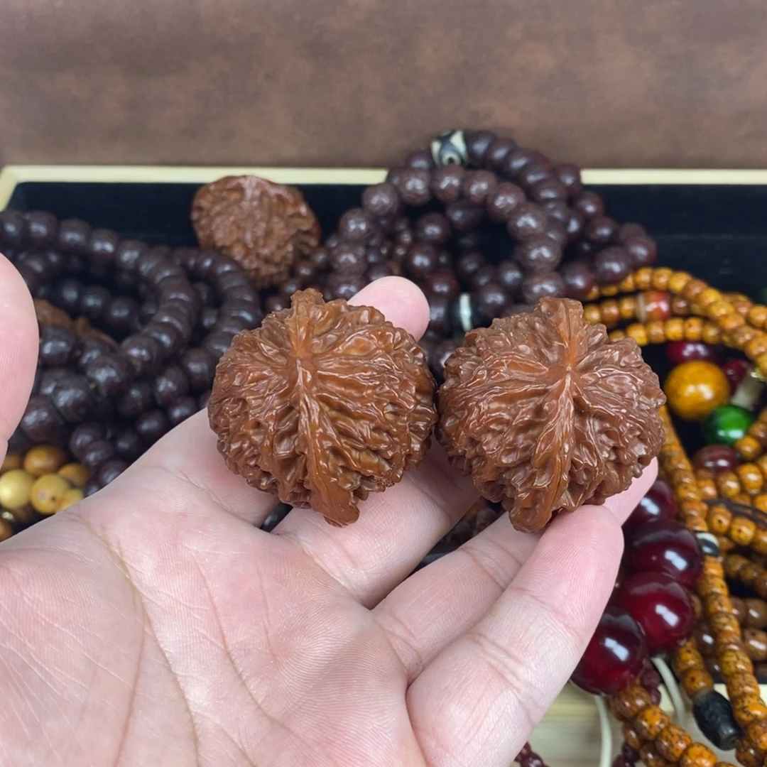 金***洼吊坠桃核核桃苹果园