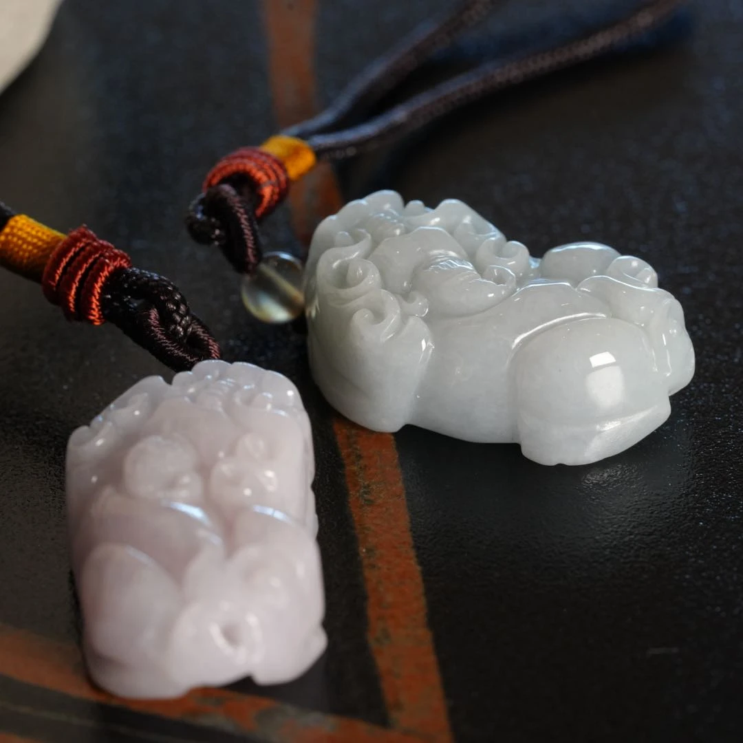 【初见珠宝】翡翠挂件14-2CH126X106【多样性发一件】约31*18mm+