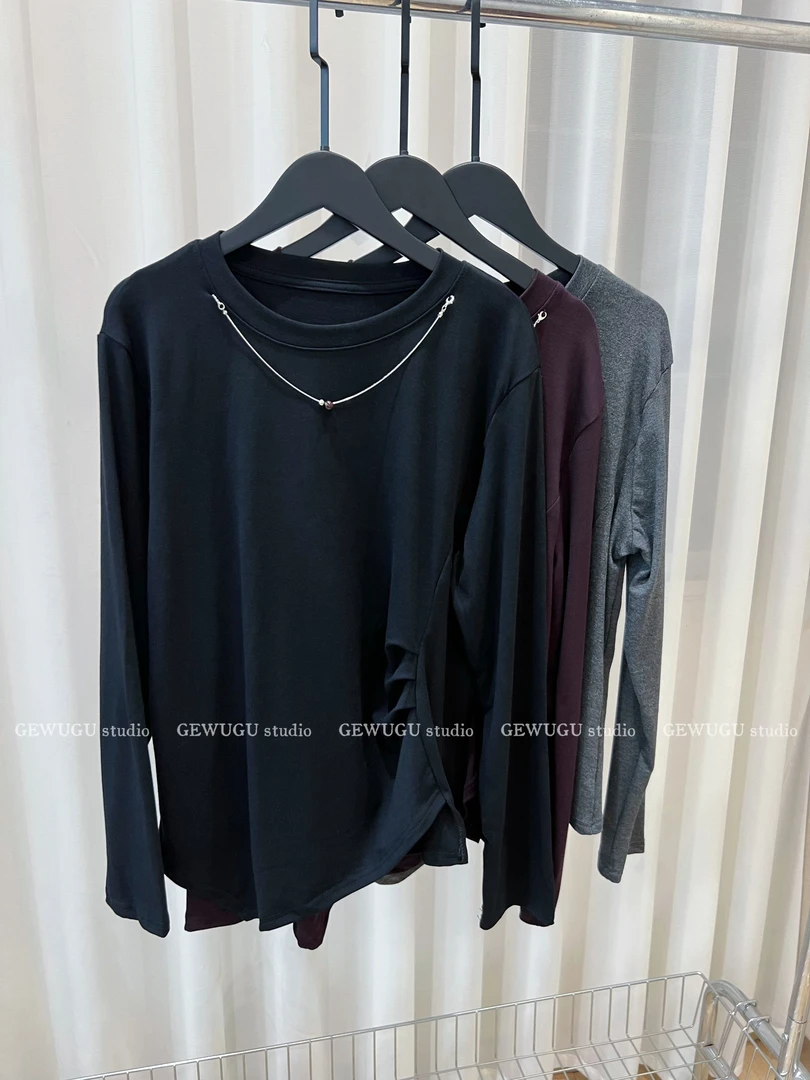 极简风链条捏褶长袖女圆领T恤不规则下摆T恤